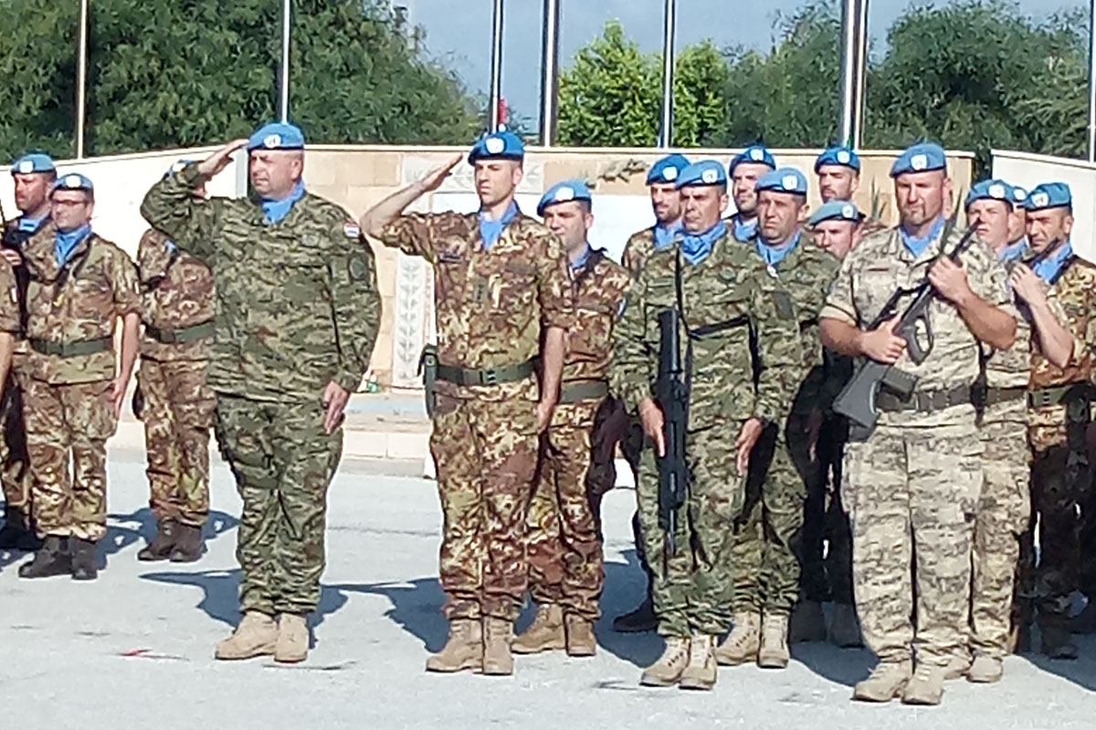 https://www.morh.hr/wp-content/gallery/1-hrvcon-na-primopredaji-duznosti-u-unifil-u-u-libanonu/unfil_10052018_4.jpg