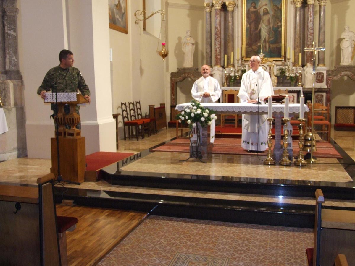 https://www.morh.hr/wp-content/gallery/13-obljetnica-bojne-za-specijalna-djelovanja/bsd_06092013_03.jpg