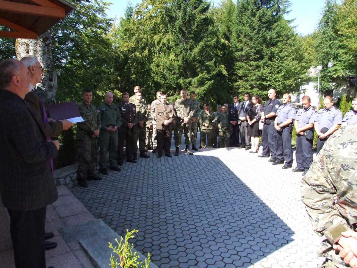 https://www.morh.hr/wp-content/gallery/13-obljetnica-bojne-za-specijalna-djelovanja/bsd_06092013_06.jpg
