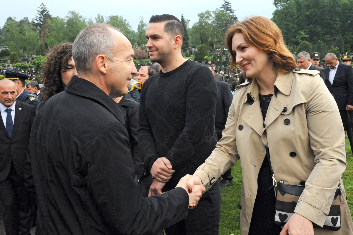 https://www.morh.hr/wp-content/gallery/19-godisnjica-smrti-ratnog-ministra-obrane-gojka-suska/susak_030562017_02.jpg