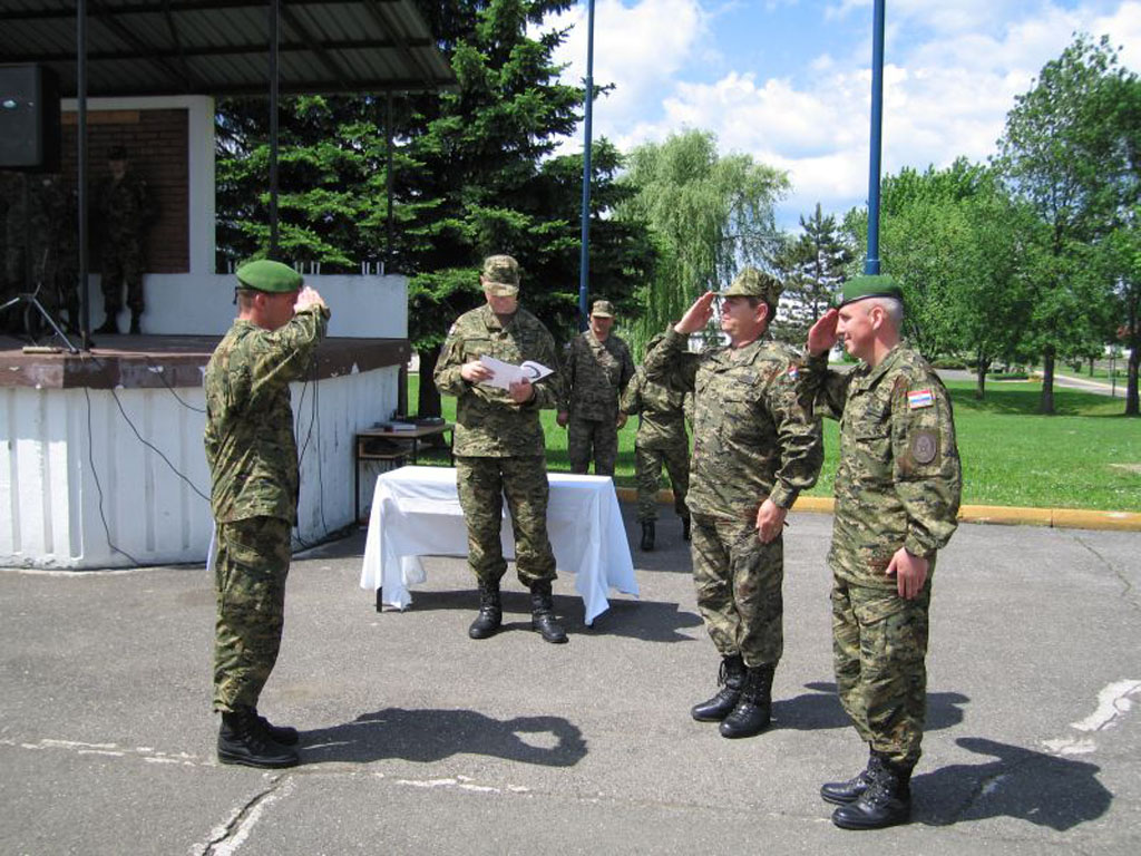 https://www.morh.hr/wp-content/gallery/19-obljetnica-2-gardijske-brigade-gromovi/gromovi_4_14052010.jpg