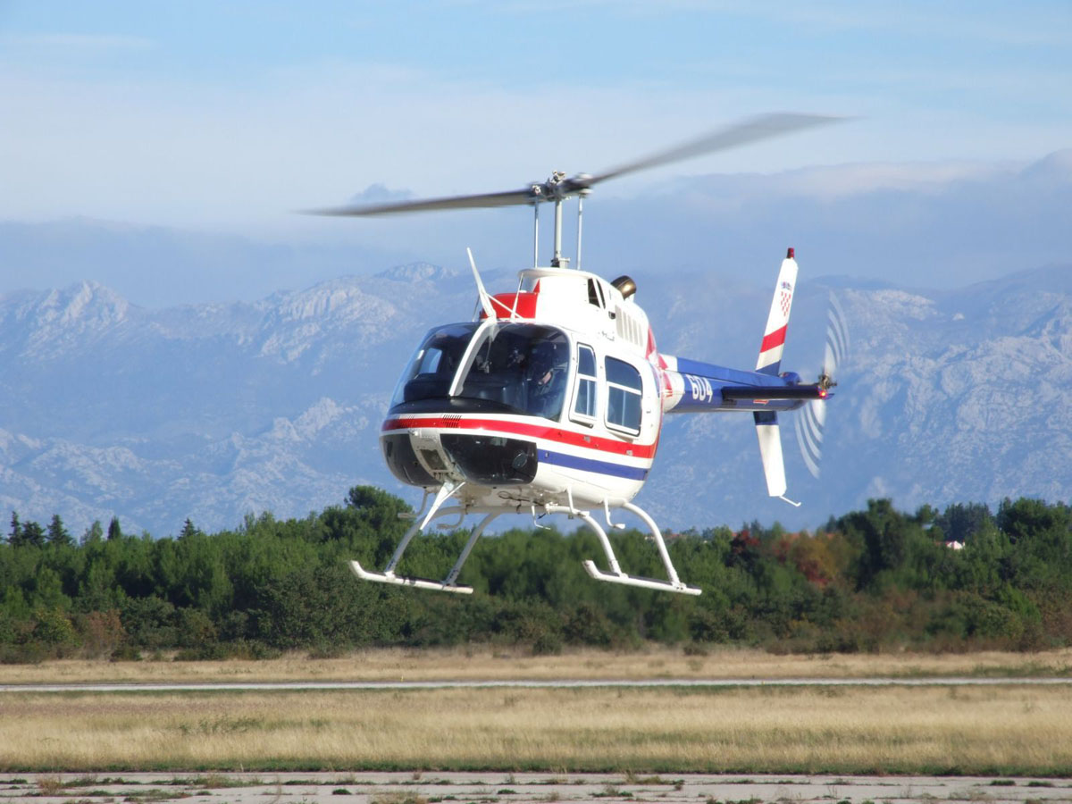 https://www.morh.hr/wp-content/gallery/20-obljetnica-eskadrile-helikoptera/helikopteri_07032016_02.jpg