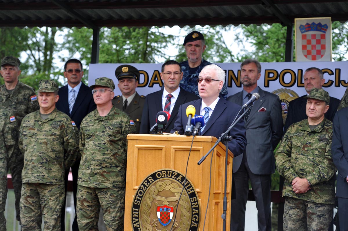 https://www.morh.hr/wp-content/gallery/22-obljetnica-vojne-policije-os-rh/obljetnica_vp_11092013_05.jpg