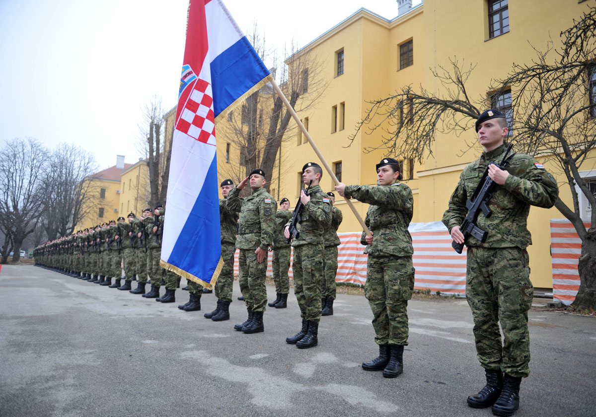 https://www.morh.hr/wp-content/gallery/24-obljetnica-osnutka-hrvatskog-vojnog-ucilista-dr-franjo-tudman/obljetnica_hvu_18122015_01.jpg