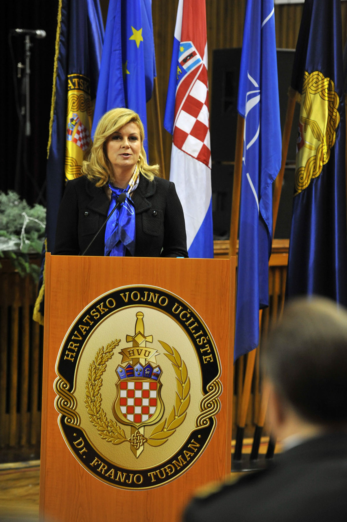 https://www.morh.hr/wp-content/gallery/24-obljetnica-osnutka-hrvatskog-vojnog-ucilista-dr-franjo-tudman/obljetnica_hvu_18122015_24.jpg