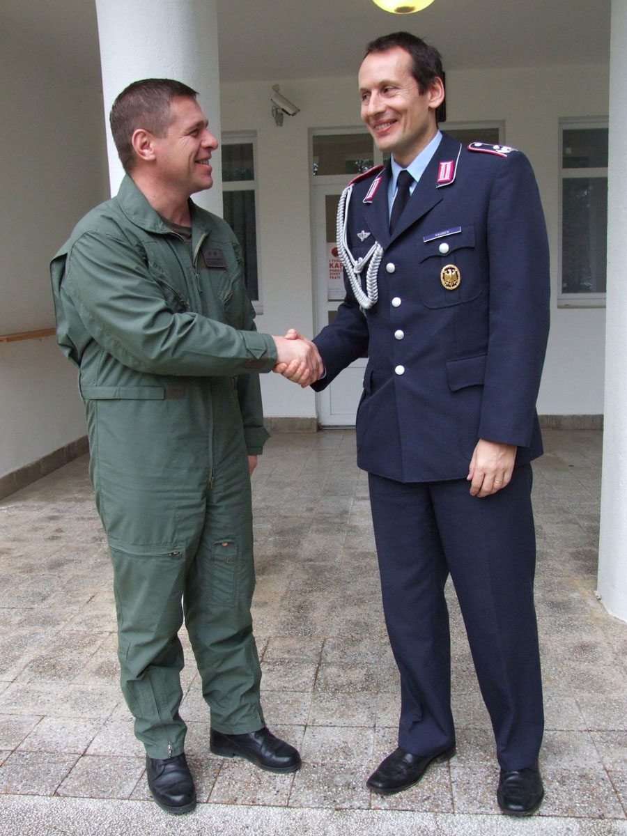 https://www.morh.hr/wp-content/gallery/24012013-njemaki-vojni-izaslanik-u-zemuniku/njem_24012013_2.jpg