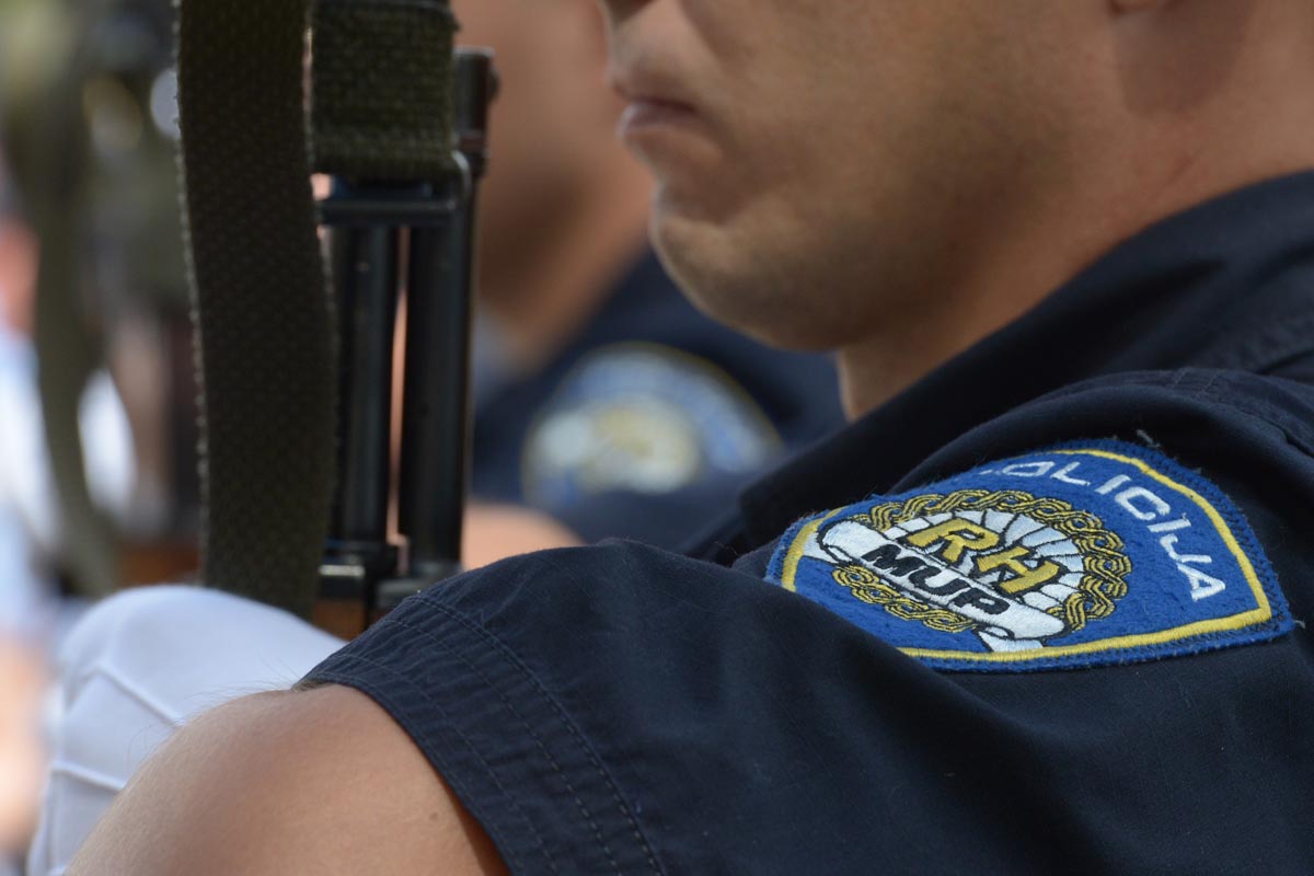 https://www.morh.hr/wp-content/gallery/25-godisnjica-pogibije-policijskih-sluzbenika-pp-beli-manastir/beli_manastir_13082016-7.jpg