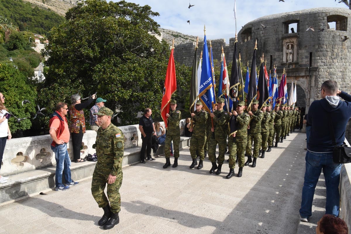 https://www.morh.hr/wp-content/gallery/25-obljetnica-oslobadanja-hrvatskog-juga/dubrovnik_29102017_15.jpg