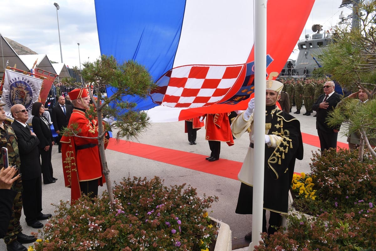 https://www.morh.hr/wp-content/gallery/25-obljetnica-oslobadanja-hrvatskog-juga/dubrovnik_29102017_27.jpg