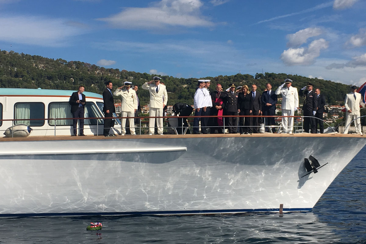 https://www.morh.hr/wp-content/gallery/26-obljetnica-hrvatske-ratne-mornarice/04-hrm_18092017_foto_i_first_24.jpg