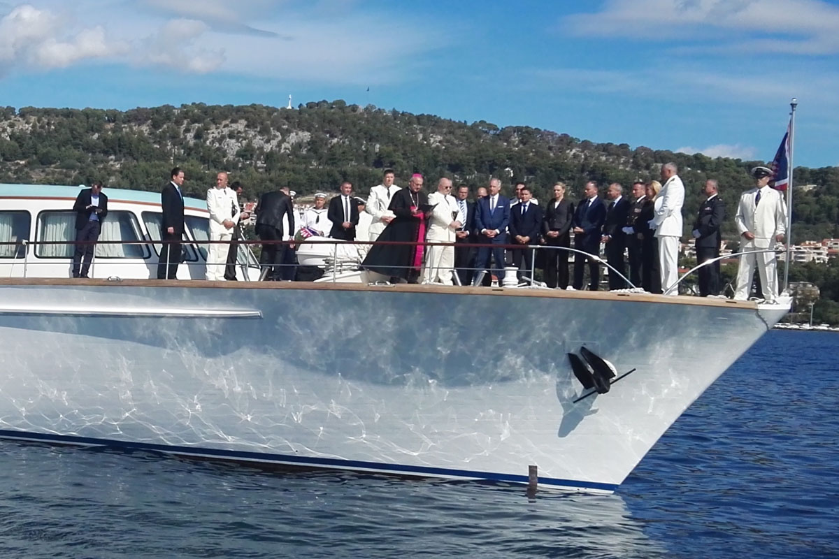 https://www.morh.hr/wp-content/gallery/26-obljetnica-hrvatske-ratne-mornarice/05-hrm_18092017_foto_n_luketic_20.jpg