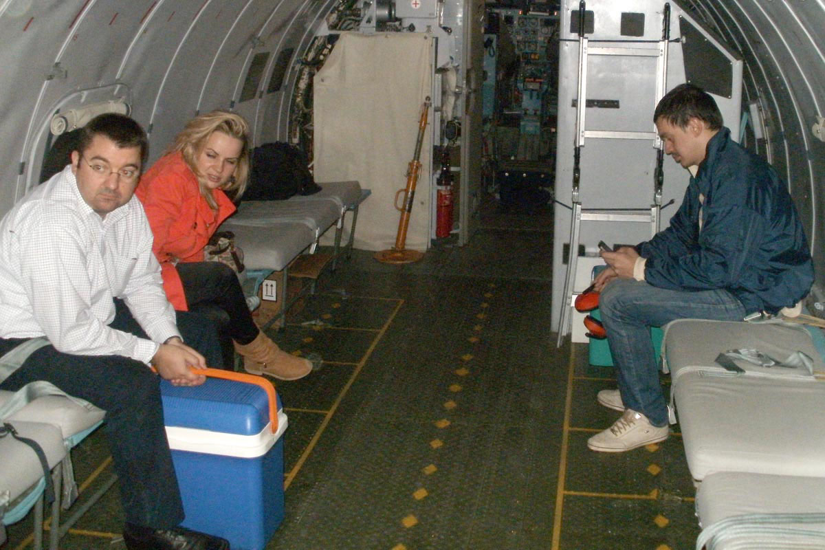 https://www.morh.hr/wp-content/gallery/avionom-hrz-i-pzo-a-prevezeno-srce-za-transplantaciju/srce_13062012_1.jpg