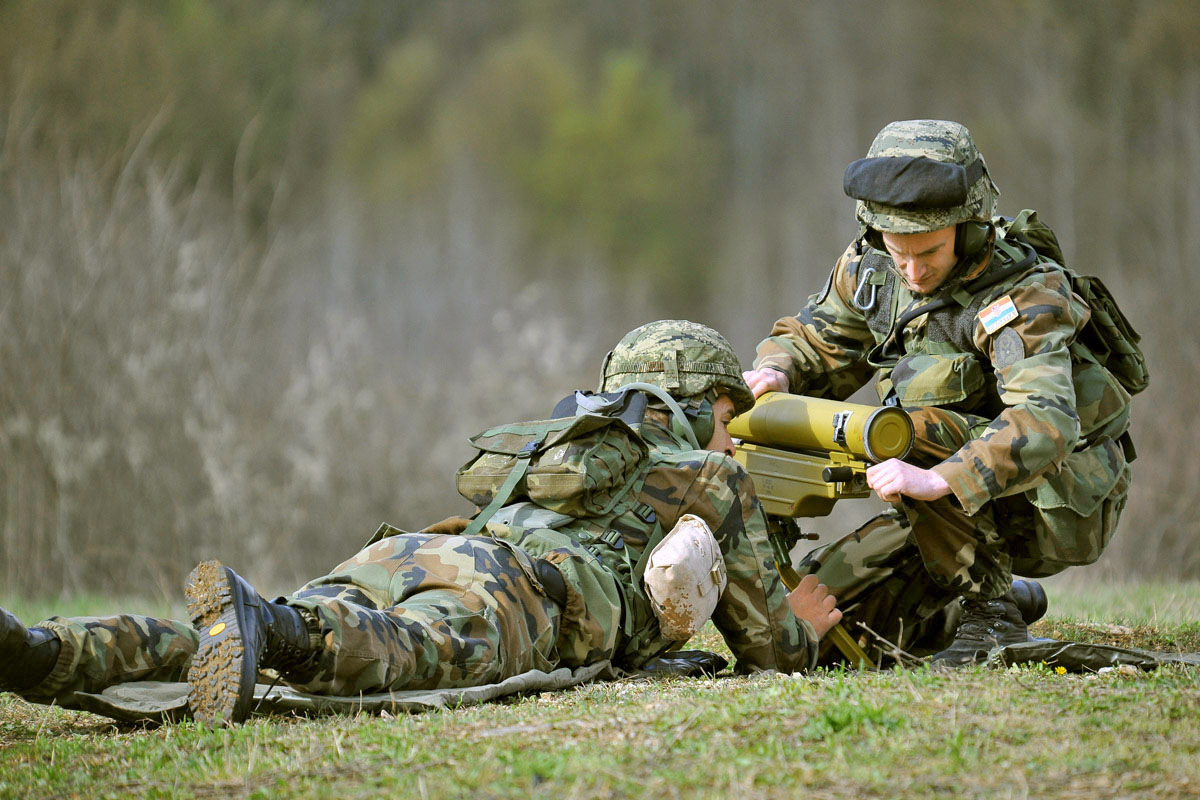 https://www.morh.hr/wp-content/gallery/bojevo-gaanje-protuoklopnih-postrojbi-13042012/gadanje_13042012_08.jpg