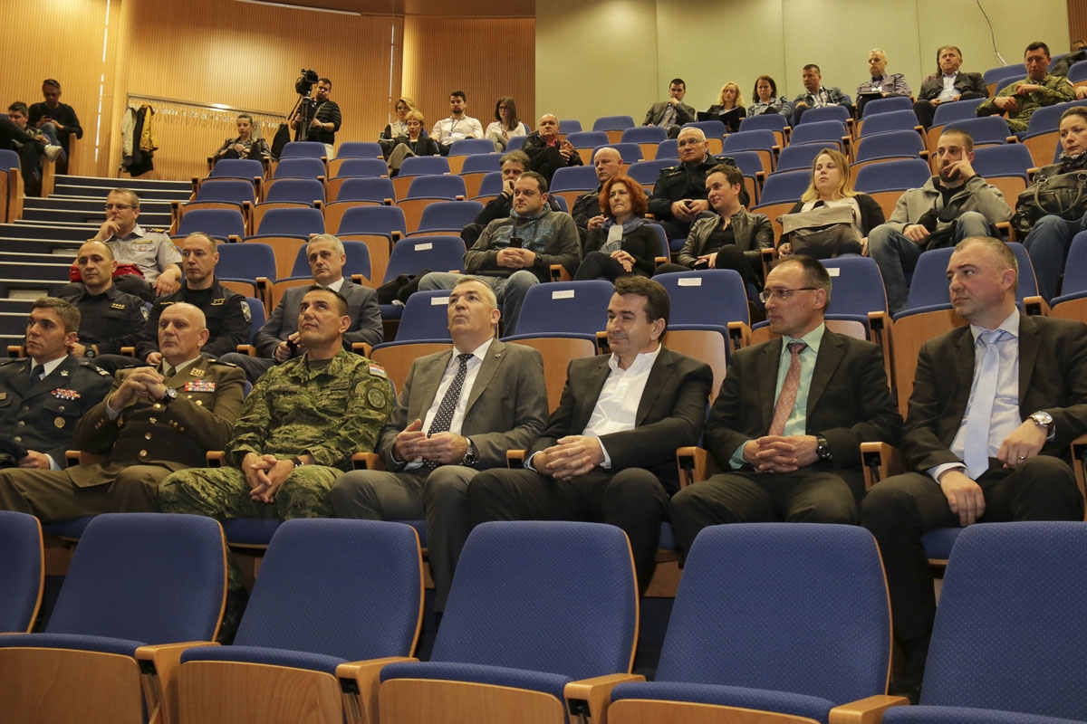 https://www.morh.hr/wp-content/gallery/bojna-nuklearno-biolosko-kemijske-obrane-hkov-a-sudjelovala-na-vjezbi-tim-1836-2018/vjezba_pliva_12042018_12.jpg