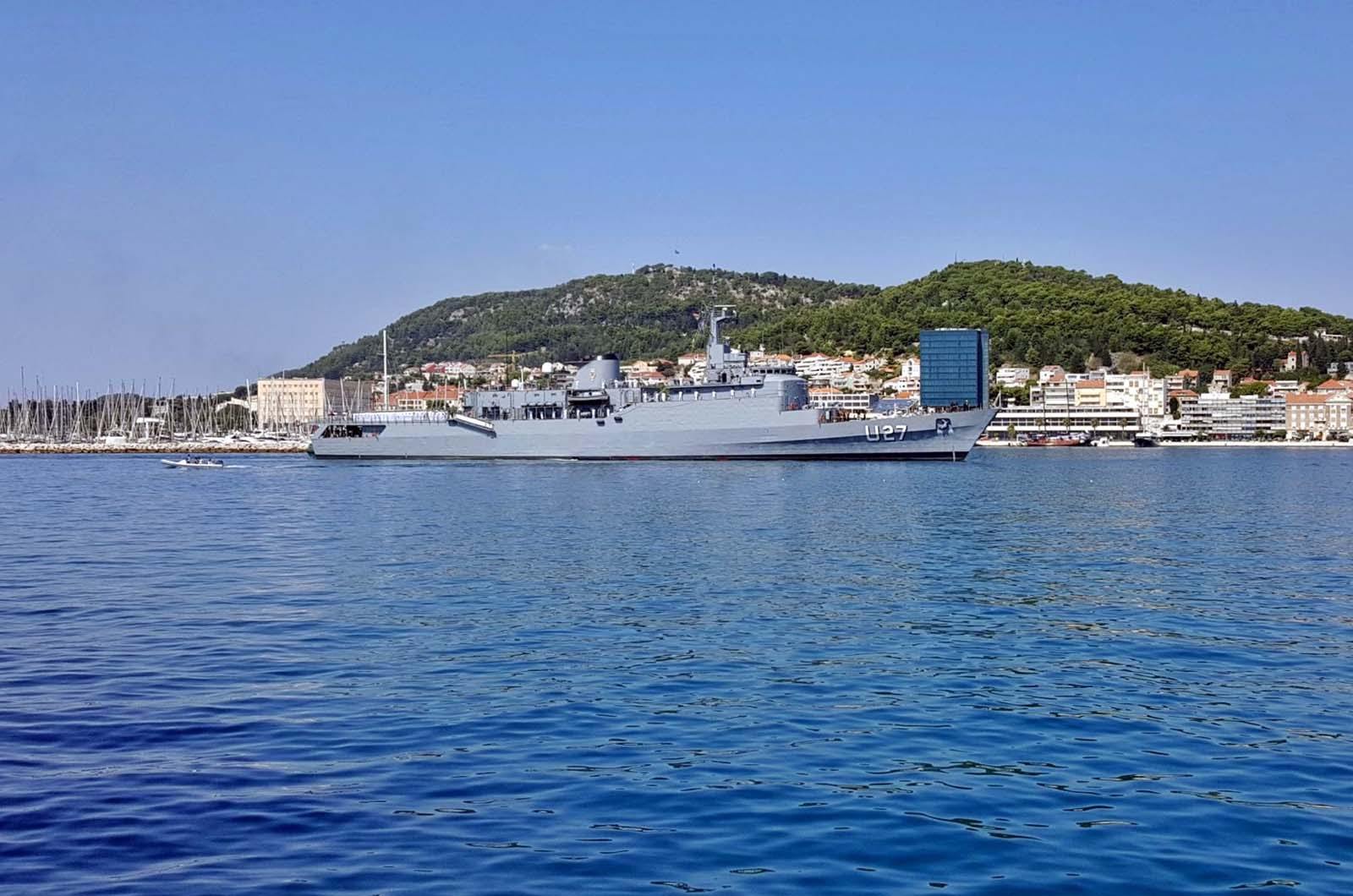 https://www.morh.hr/wp-content/gallery/brazilski-brod-brasil-u-posjetu-hrvatskoj-ratnoj-mornarici/brasil_u27_splitska_luka_hrm_20190831_02.jpg