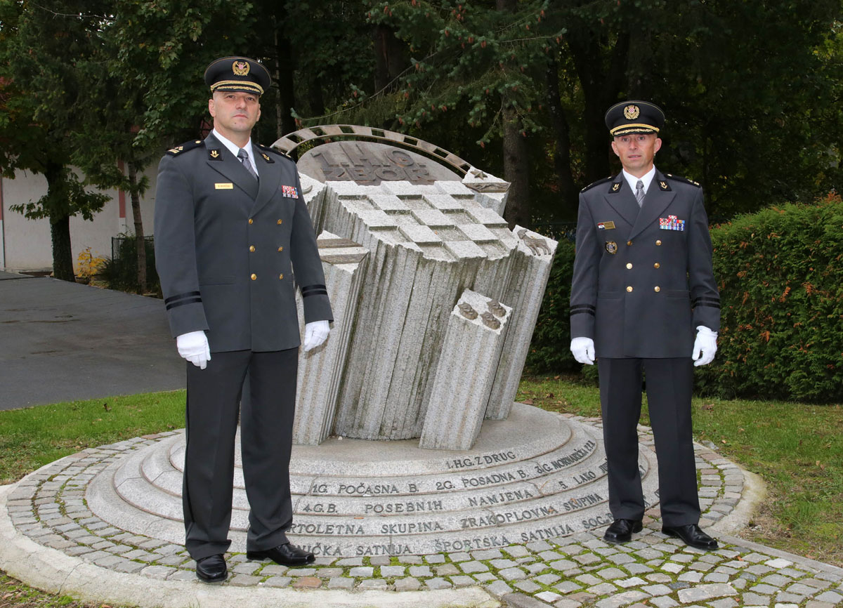 https://www.morh.hr/wp-content/gallery/brigadir-elvis-burcul-novi-zapovjednik-pzb/pzb_14102016_03.jpg