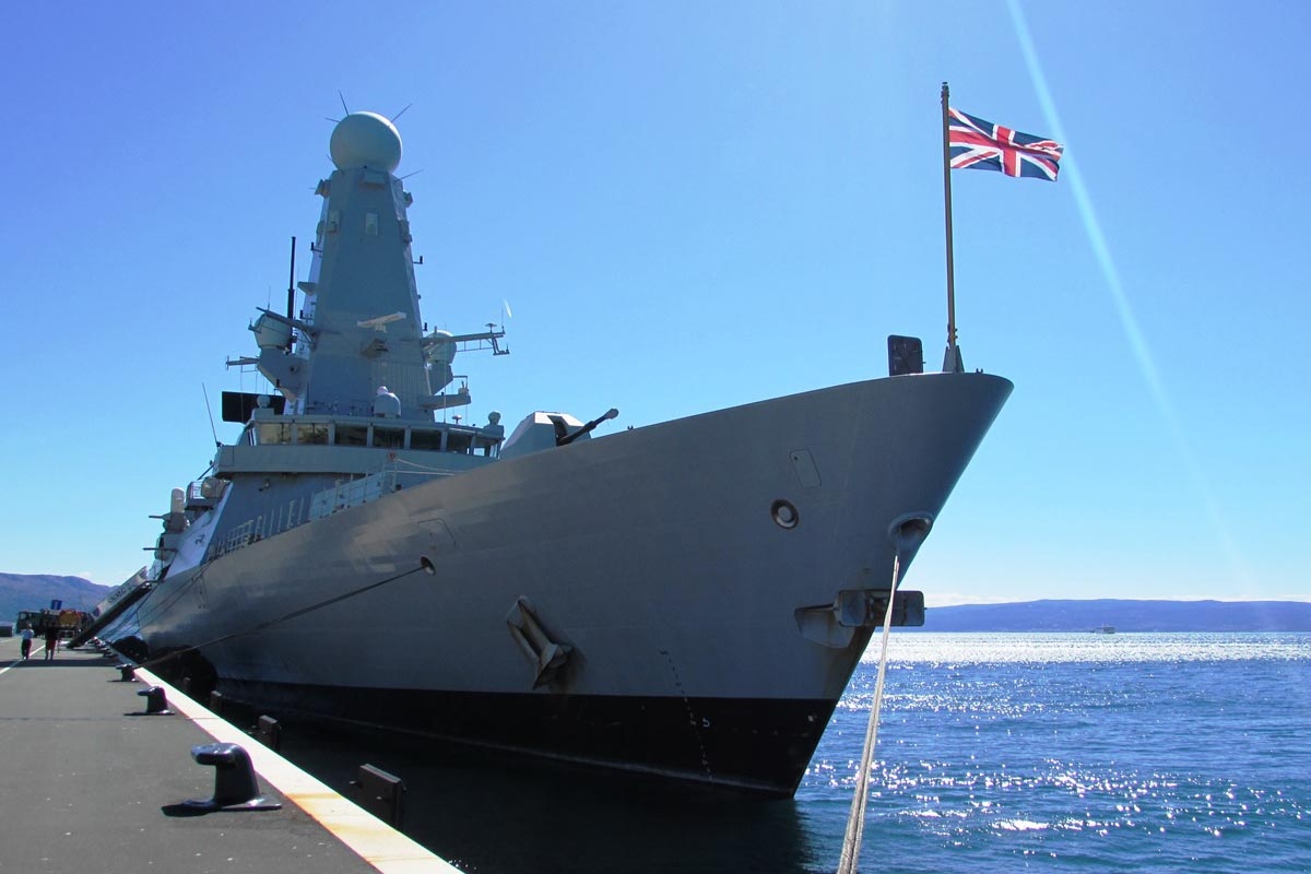 https://www.morh.hr/wp-content/gallery/britanski-razarac-hms-duncan-u-posjetu-hrm-u-i-splitu/razarac_06042018-1.jpg