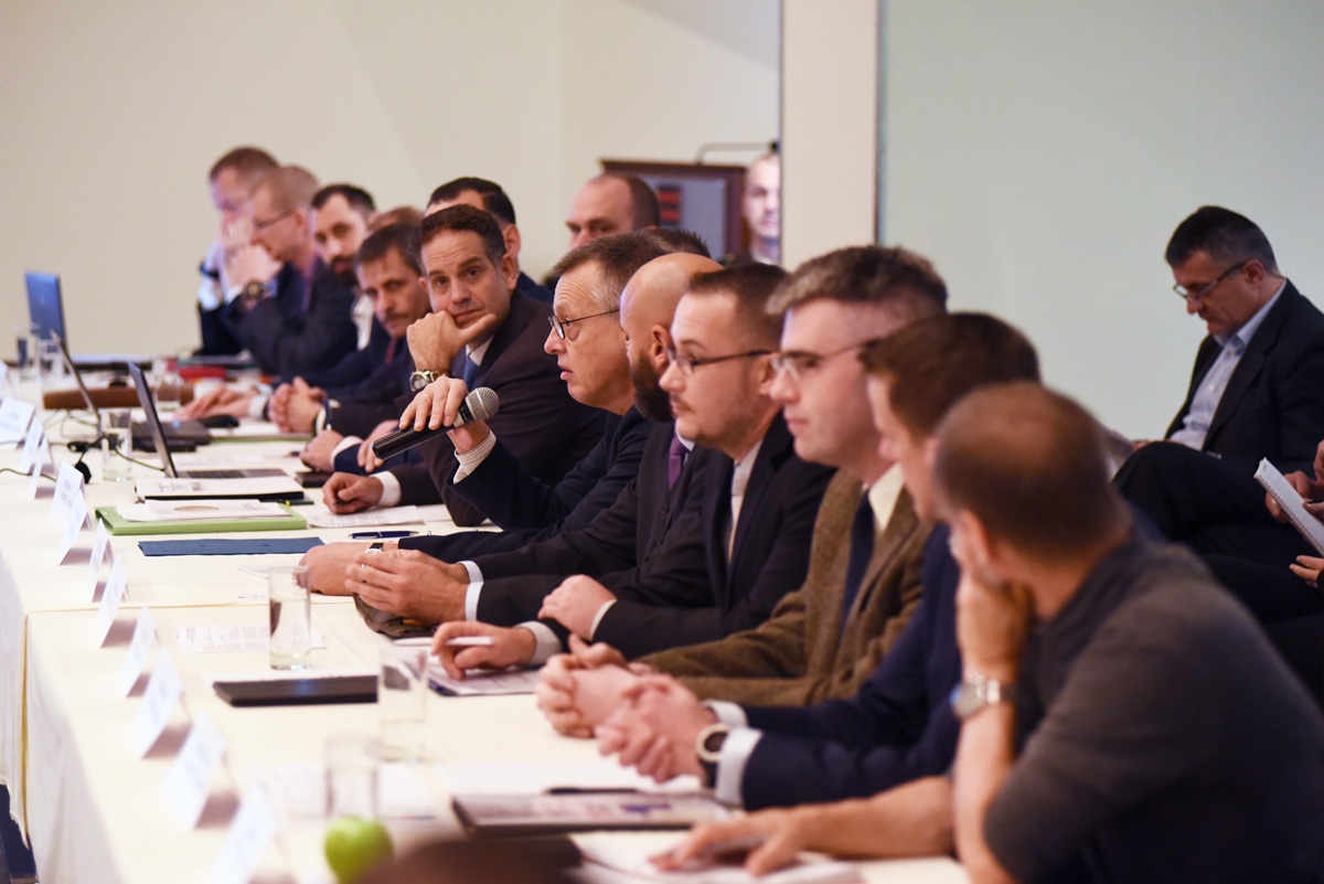 https://www.morh.hr/wp-content/gallery/cetvrta-medunarodna-koordinacijska-konferencija-za-borbenu-skupinu-eu-a/konferencija_borbena_skupina_eu_29112018_08.jpg