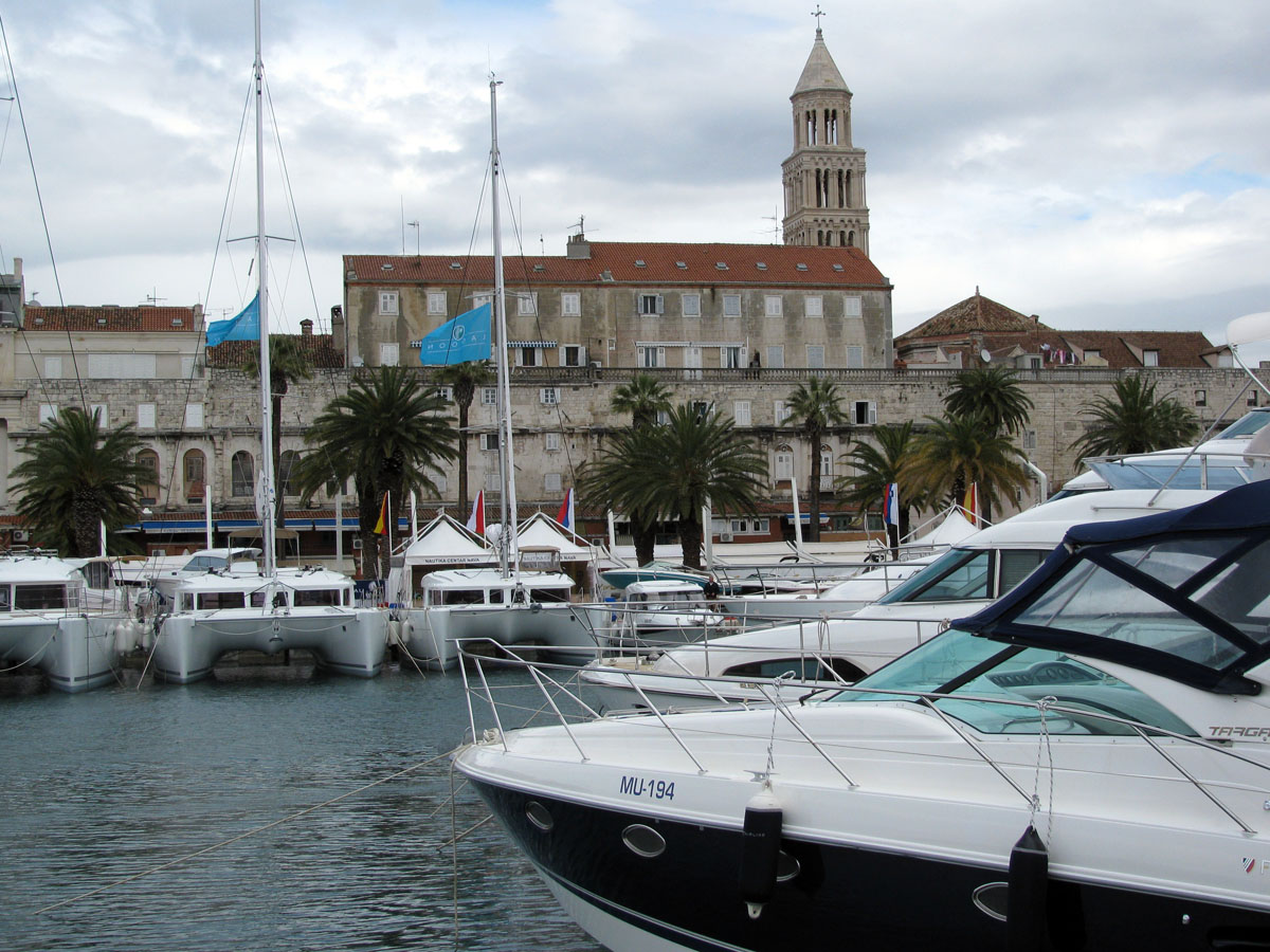 https://www.morh.hr/wp-content/gallery/croatia-boat-show-2012/cro-boat_17042012_5.jpg