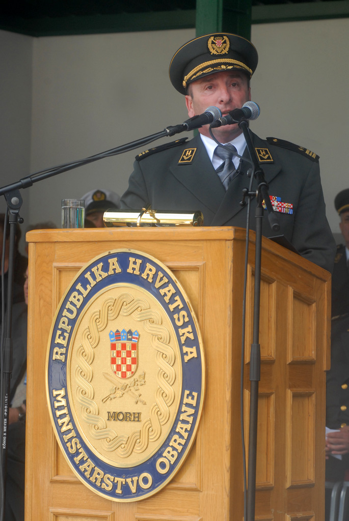 https://www.morh.hr/wp-content/gallery/dan-dravnosti-republike-hrvatske-u-vukovaru/vukovar_dd09_13.jpg