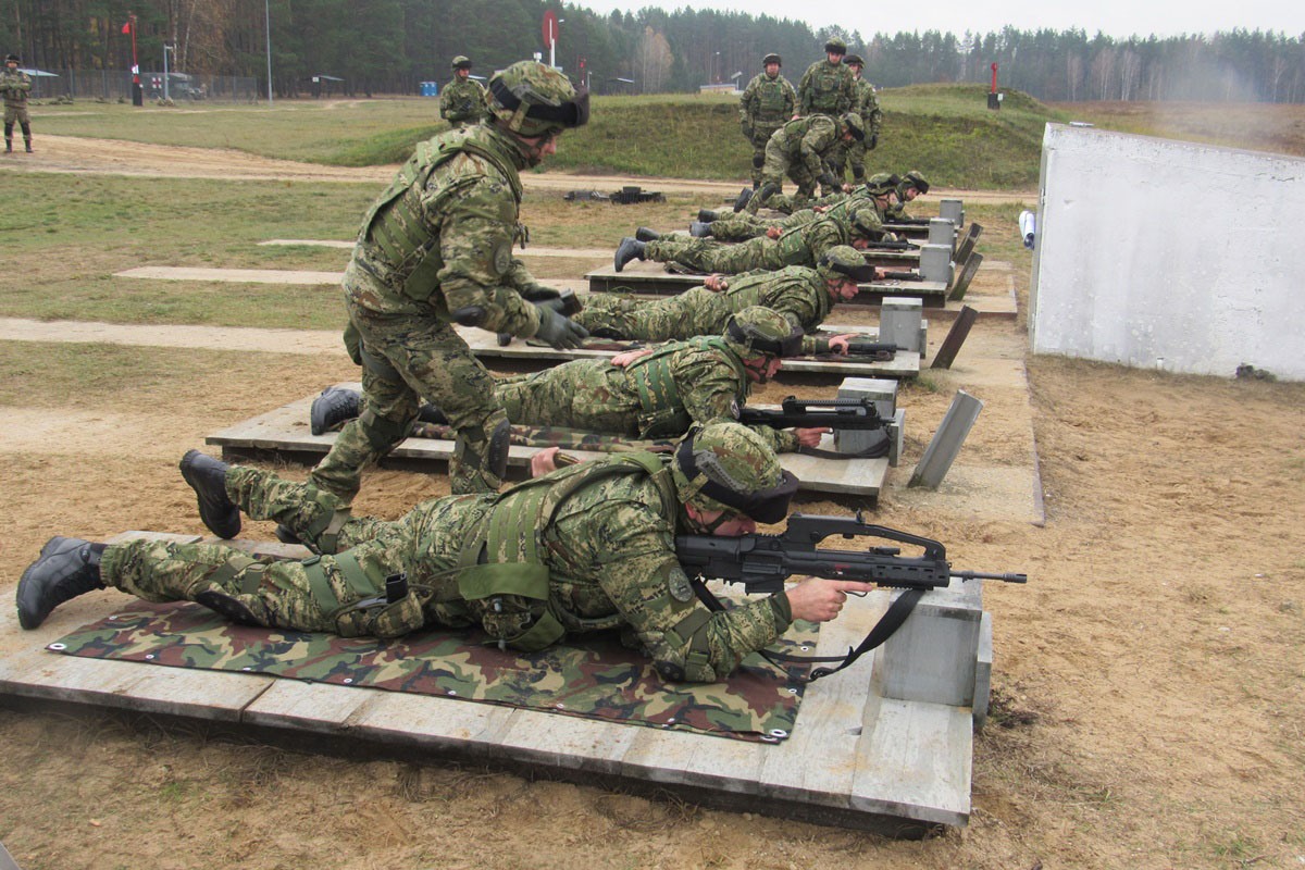 https://www.morh.hr/wp-content/gallery/dan-neovisnosti-dan-veterana-i-gadanje-iz-osobnog-naoruzanja-u-poljskoj/pl_gadjanje_20191114_02.jpg