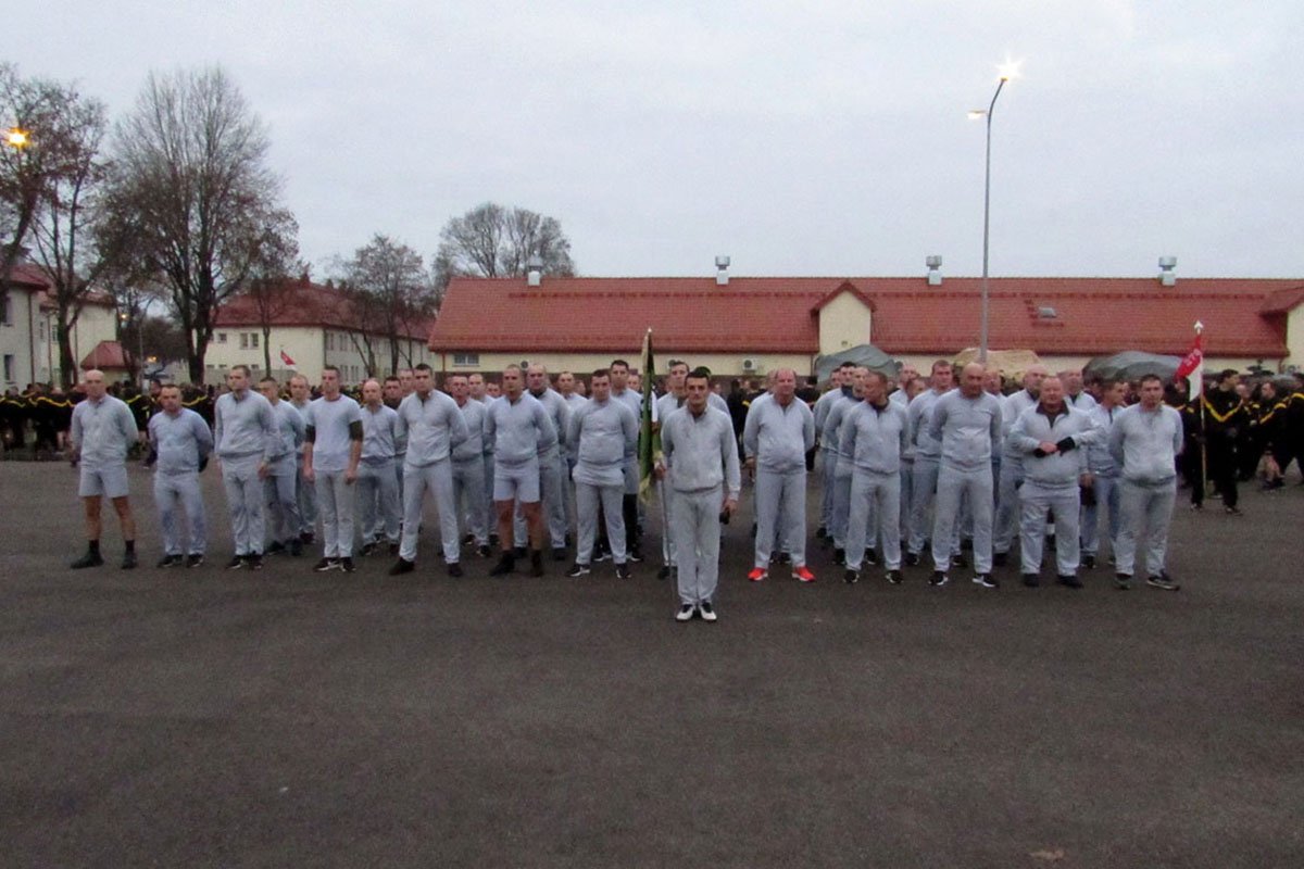 https://www.morh.hr/wp-content/gallery/dan-neovisnosti-dan-veterana-i-gadanje-iz-osobnog-naoruzanja-u-poljskoj/pl_veterans_day_20191114_01.jpg