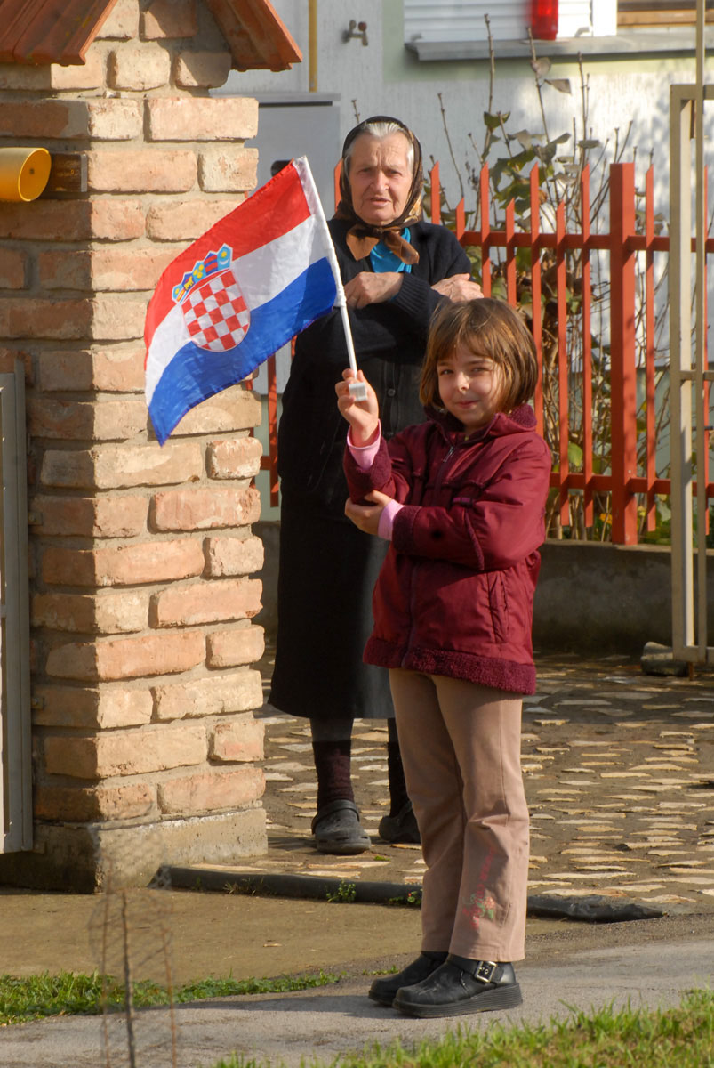 https://www.morh.hr/wp-content/gallery/dan-sjeanja-na-rtvu-vukovara-2010/vukovar_06_20101118.jpg