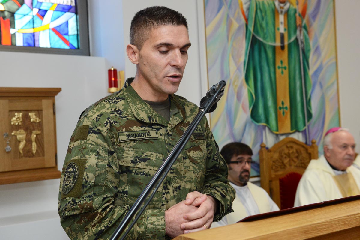 https://www.morh.hr/wp-content/gallery/dan-vojne-kapelanije-u-morh-u/misa_27102014_6.jpg
