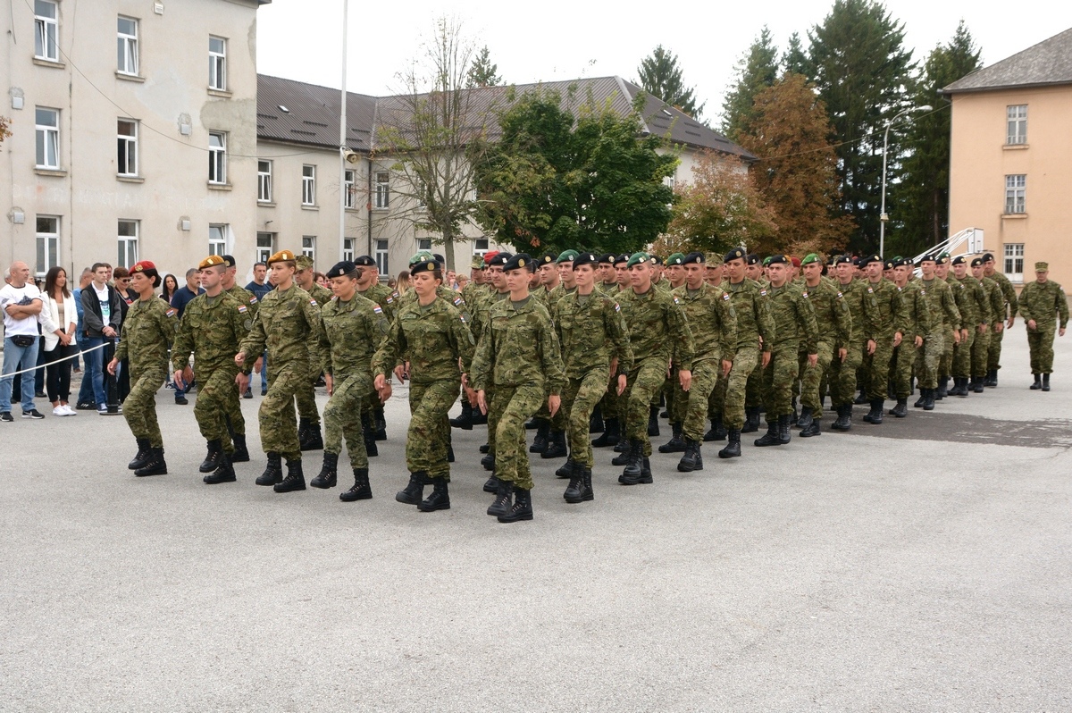 https://www.morh.hr/wp-content/gallery/dodjela-cinova-polaznicima-16-narastaja-izobrazbe-za-razvoj-voda/izobrazba_za_razvoj_vodja_060919_01.jpg