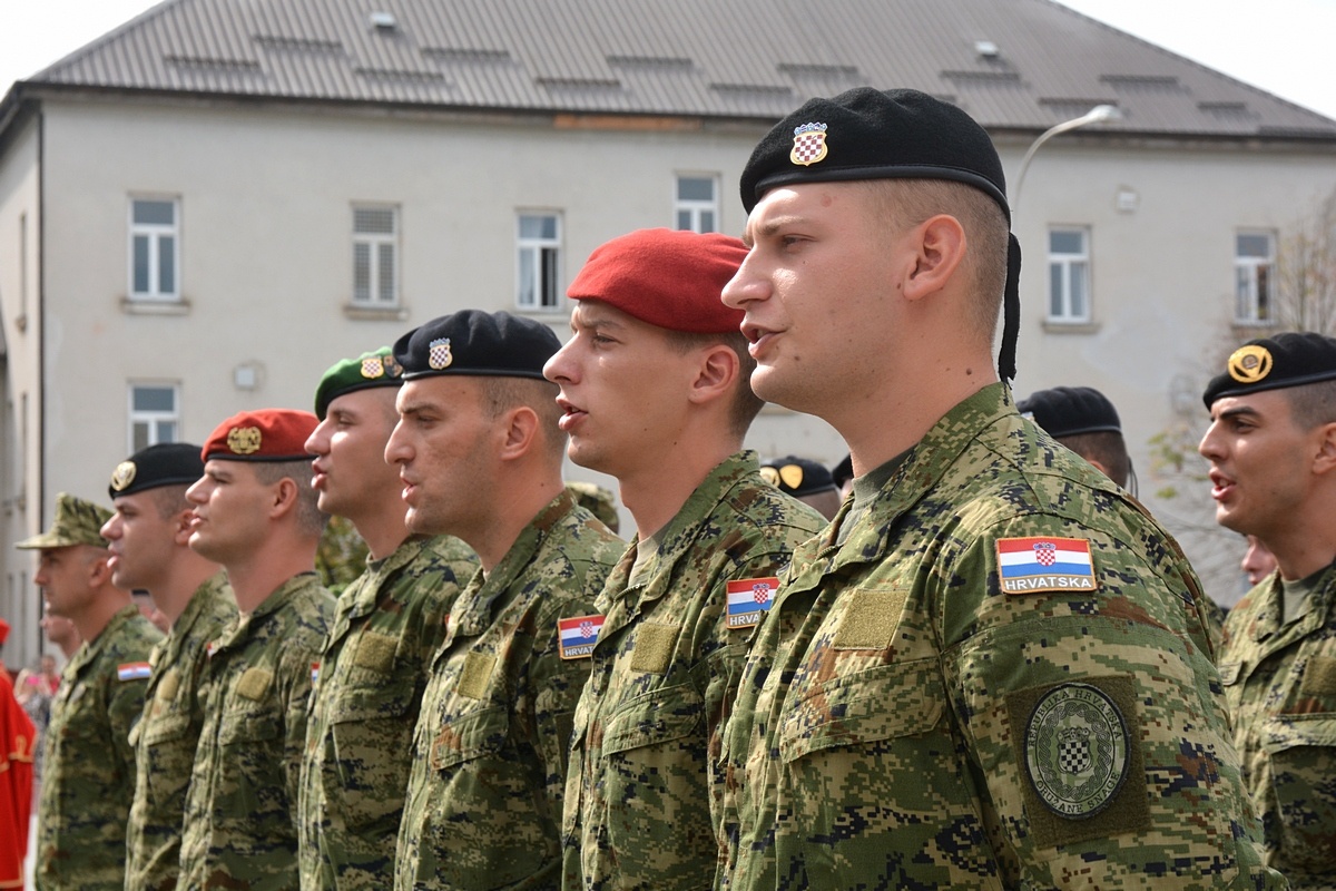 https://www.morh.hr/wp-content/gallery/dodjela-cinova-polaznicima-16-narastaja-izobrazbe-za-razvoj-voda/izobrazba_za_razvoj_vodja_060919_05.jpg