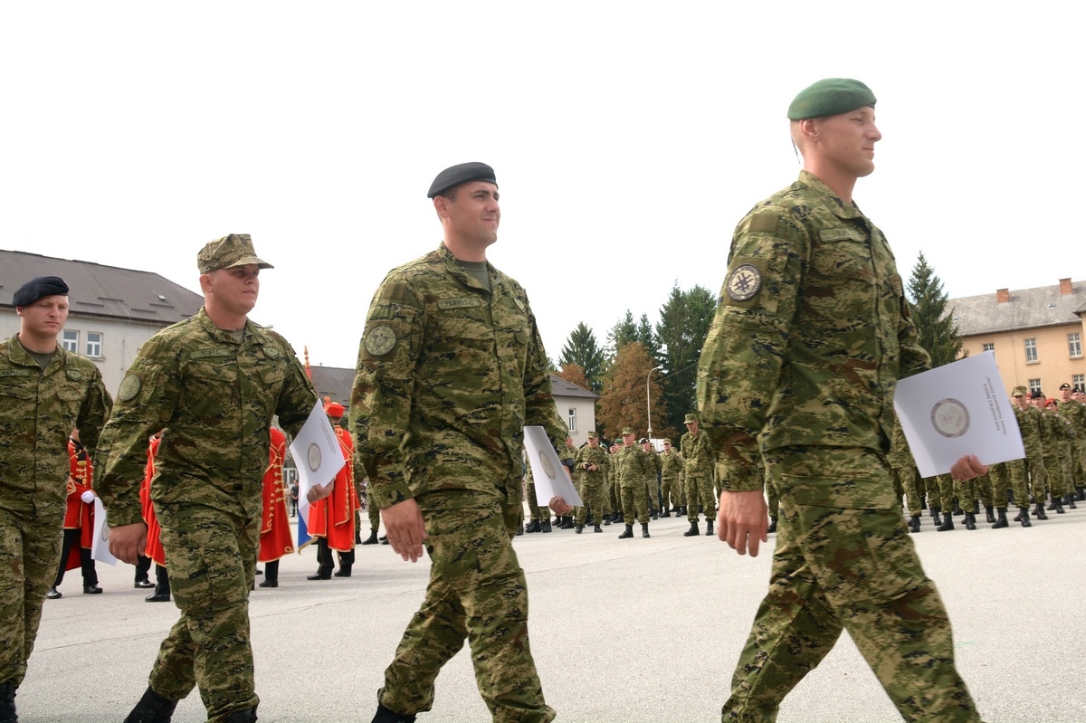 https://www.morh.hr/wp-content/gallery/dodjela-cinova-polaznicima-16-narastaja-izobrazbe-za-razvoj-voda/izobrazba_za_razvoj_vodja_060919_10.jpg