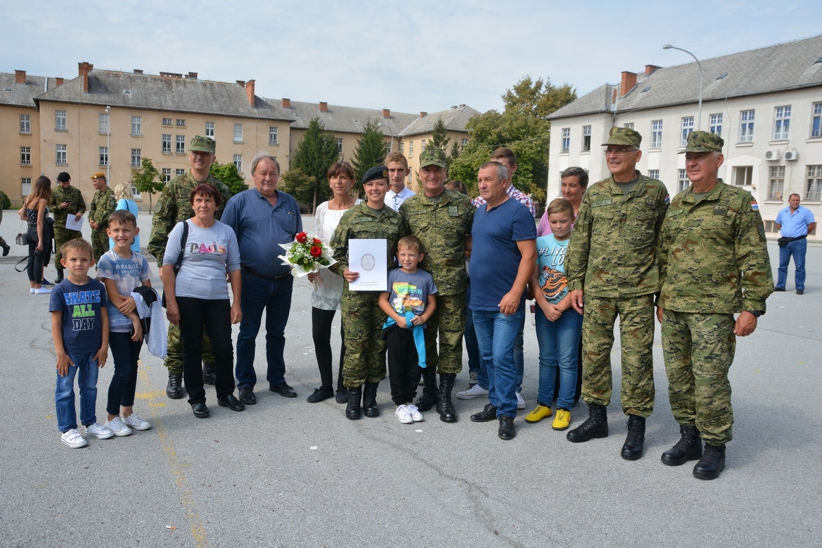 https://www.morh.hr/wp-content/gallery/dodjela-cinova-polaznicima-16-narastaja-izobrazbe-za-razvoj-voda/izobrazba_za_razvoj_vodja_060919_21.jpg