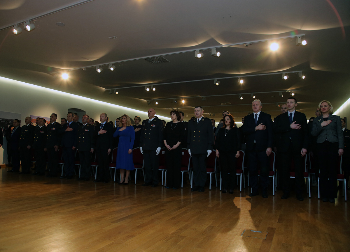 https://www.morh.hr/wp-content/gallery/dodjela-generalskih-cinova-u-vukovaru/vukovar_10022017_12.jpg