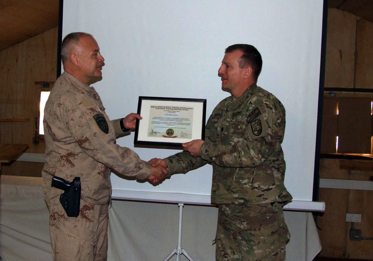 https://www.morh.hr/wp-content/gallery/dodjela-nato-medalja-pripadnicima-stranih-os-iz-sastava-mp-sat/isaf_14022013_5.jpg