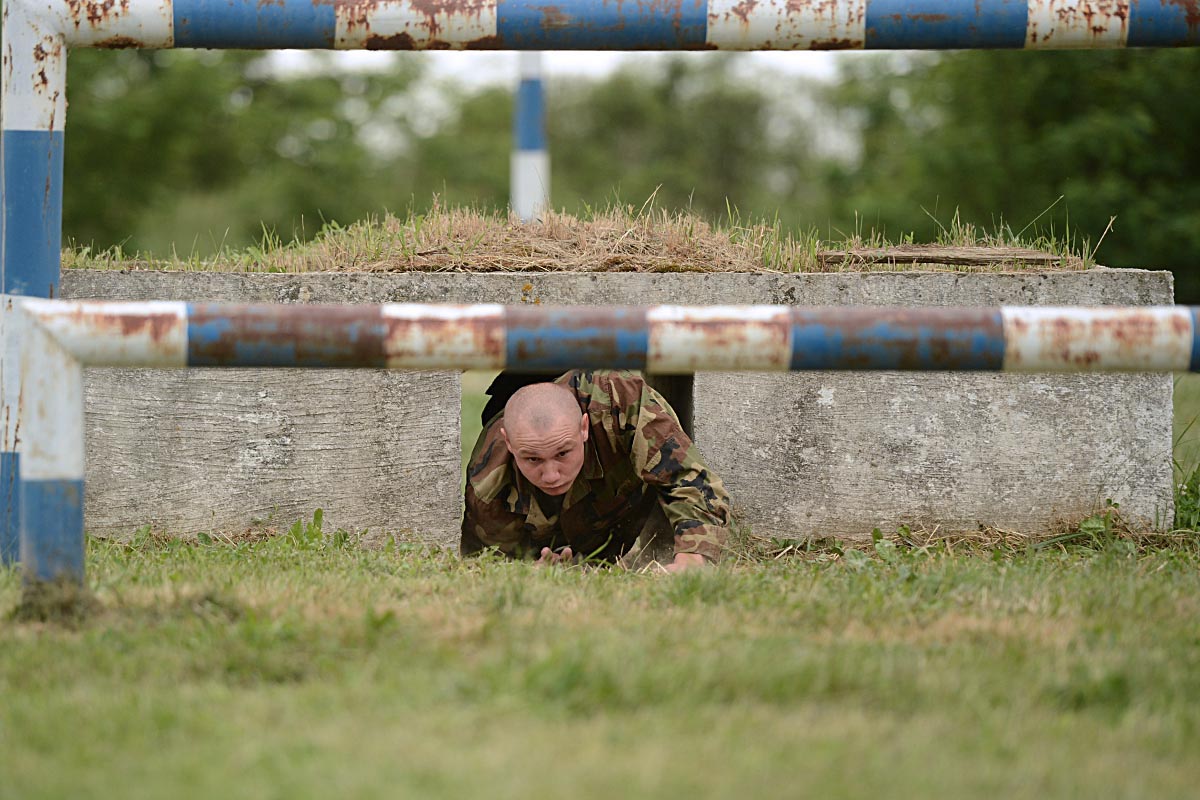 https://www.morh.hr/wp-content/gallery/dvanaesti-narastaj-rocnika-zavrsio-temeljnu-vojnu-obuku/rocnici_16052014_01.jpg
