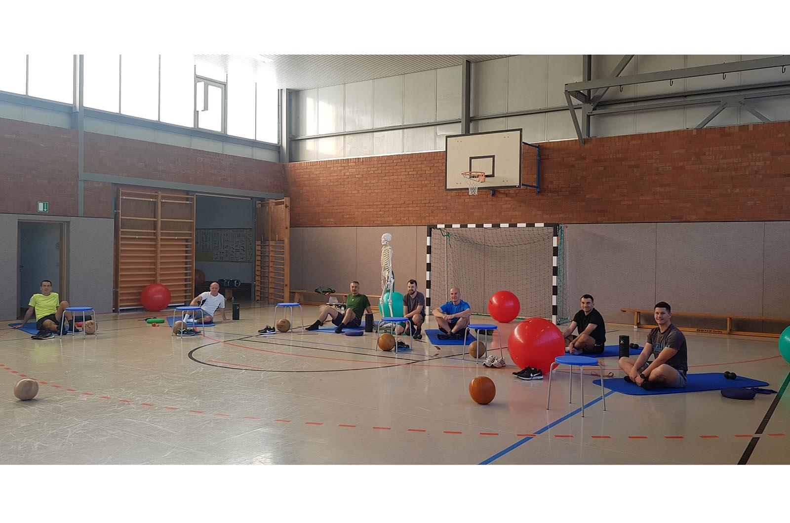 https://www.morh.hr/wp-content/gallery/fizioloski-trening-i-obuka-za-borbene-pilote-hrz-a-u-njemackoj/pilotski_fizioloski_trening_i_obuka_190719_07.jpg