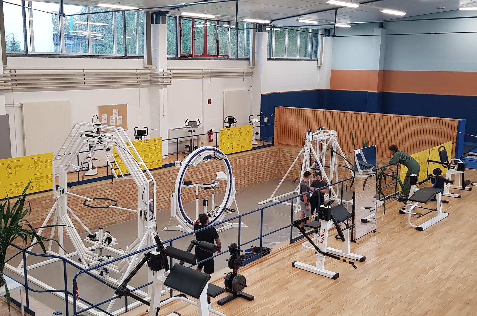 https://www.morh.hr/wp-content/gallery/fizioloski-trening-i-obuka-za-borbene-pilote-hrz-a-u-njemackoj/pilotski_fizioloski_trening_i_obuka_190719_08.jpg