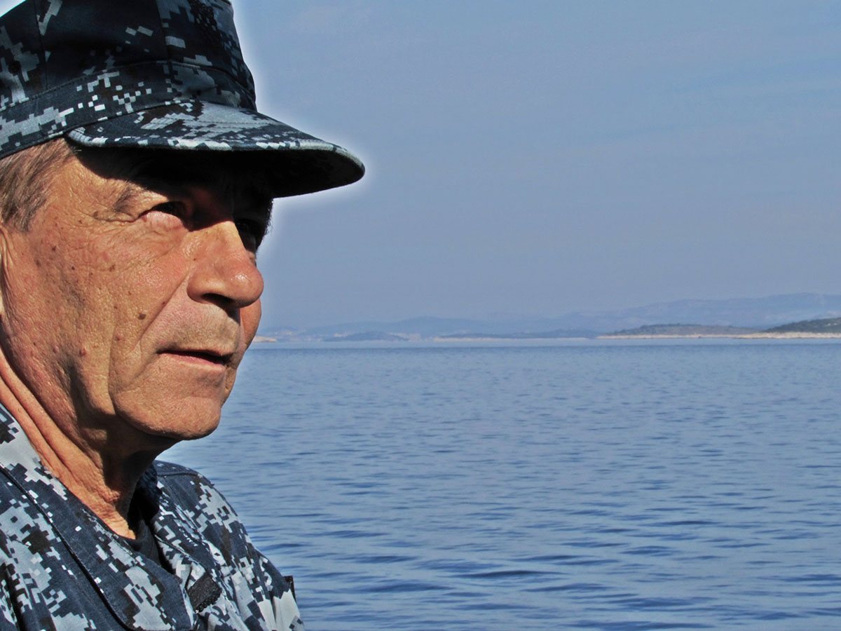 https://www.morh.hr/wp-content/gallery/gadanje-brodskim-topnistvom-i-prijenosnim-raketnim-sustavom-strela-2m-s-broda/mks_22102019_104.jpg