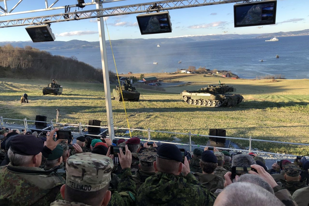 https://www.morh.hr/wp-content/gallery/general-sundov-na-danu-uvazenih-gostiju-u-norveskoj/trident_juncture_18_mirko_sundov_30102018_03.jpg