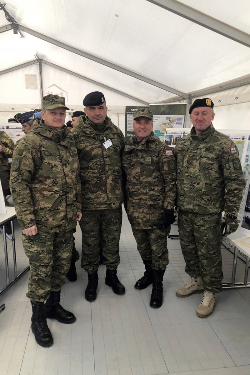 https://www.morh.hr/wp-content/gallery/general-sundov-na-danu-uvazenih-gostiju-u-norveskoj/trident_juncture_18_mirko_sundov_30102018_08.1.jpg
