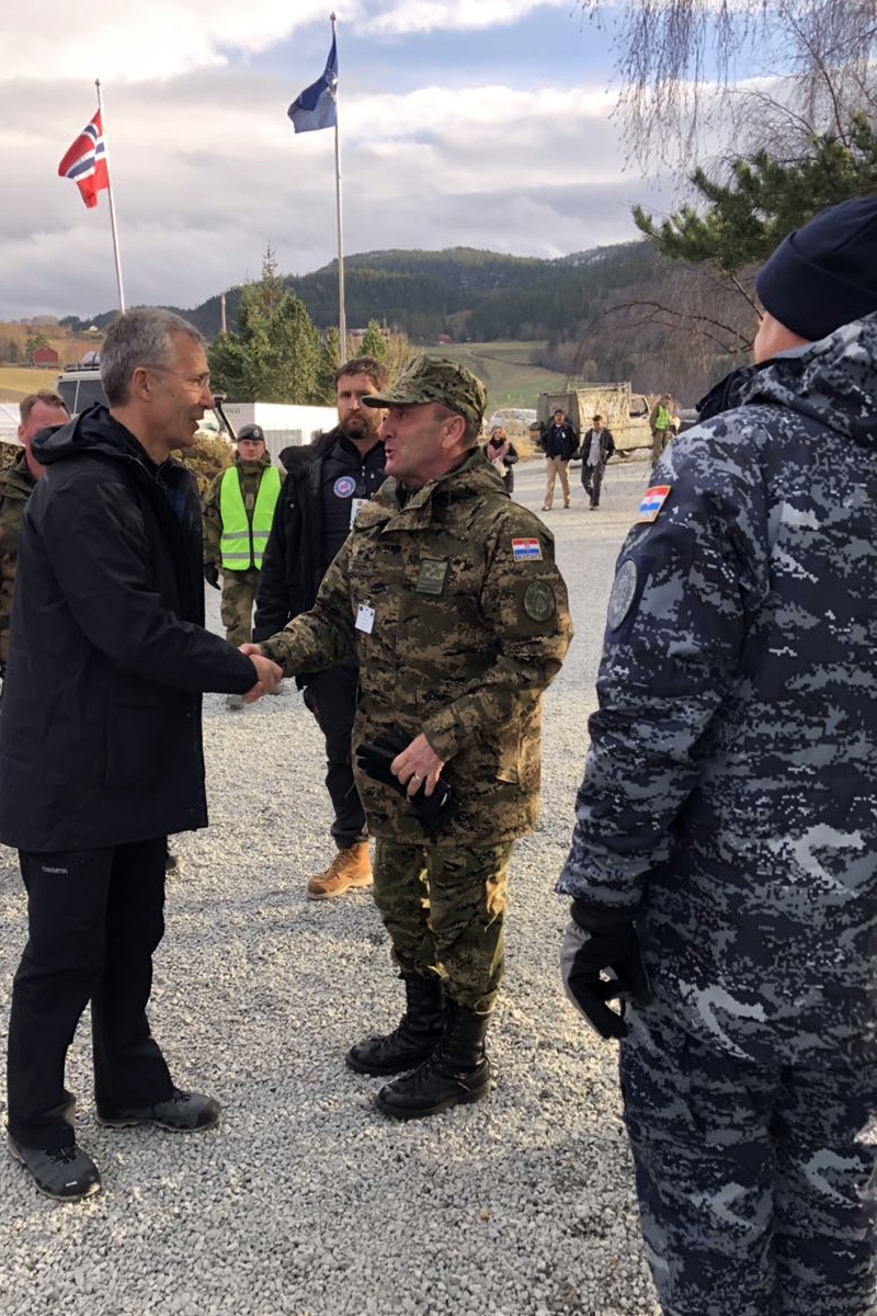 https://www.morh.hr/wp-content/gallery/general-sundov-na-danu-uvazenih-gostiju-u-norveskoj/trident_juncture_18_mirko_sundov_30102018_15.jpg