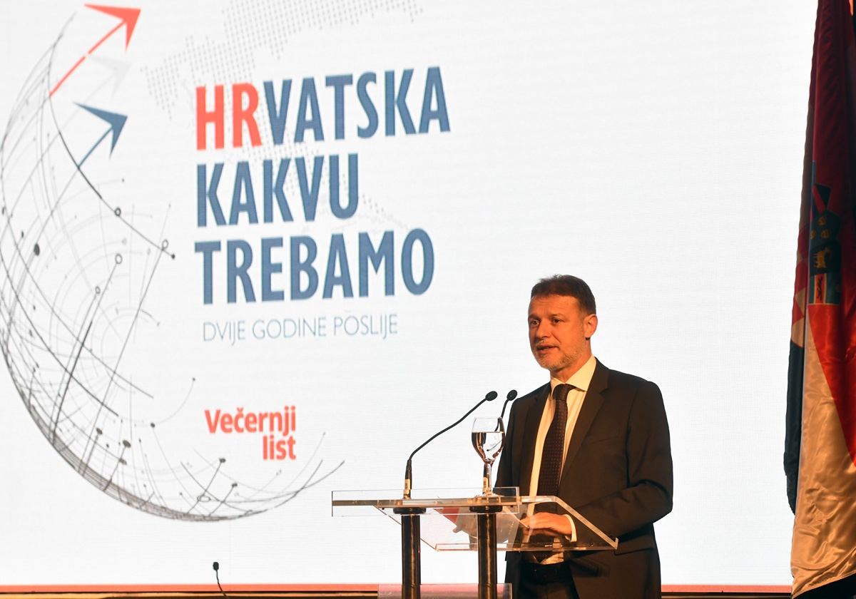 https://www.morh.hr/wp-content/gallery/general-sundov-na-konferenciji-vecernjeg-lista/hrvatska_kakvu_trebamo_040319_09.jpg