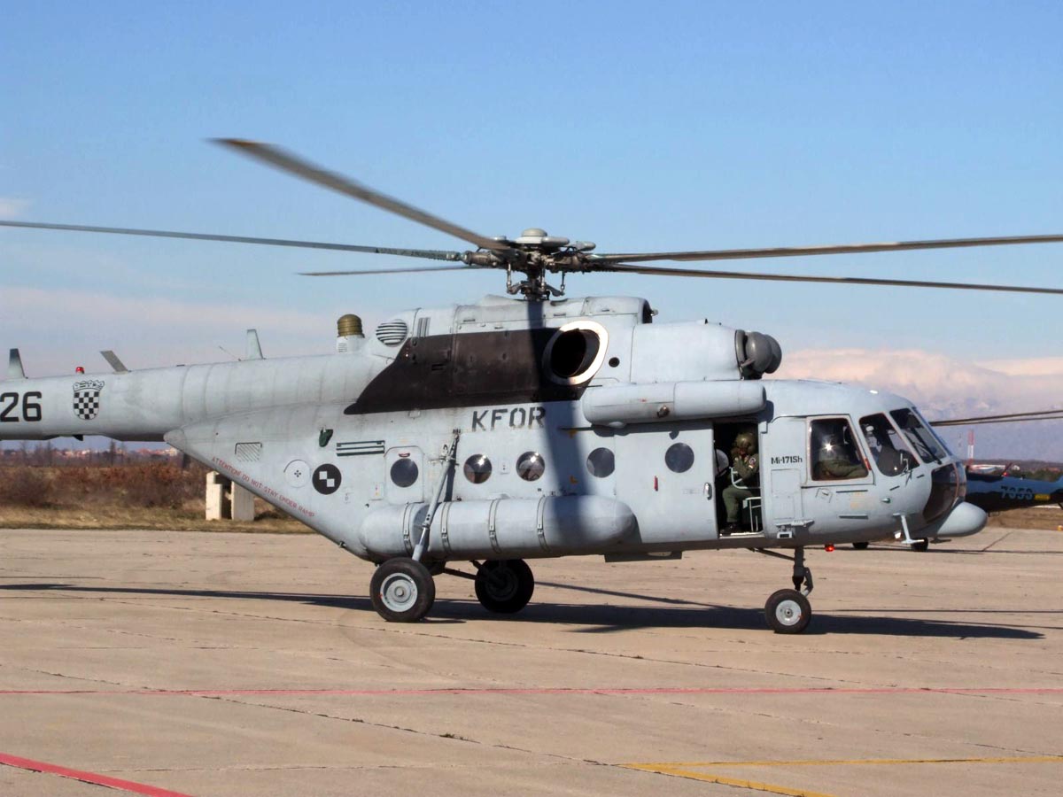 https://www.morh.hr/wp-content/gallery/general-uri-posjetio-helikopterske-posade-u-zemuniku/zemunik_14022013_02.jpg