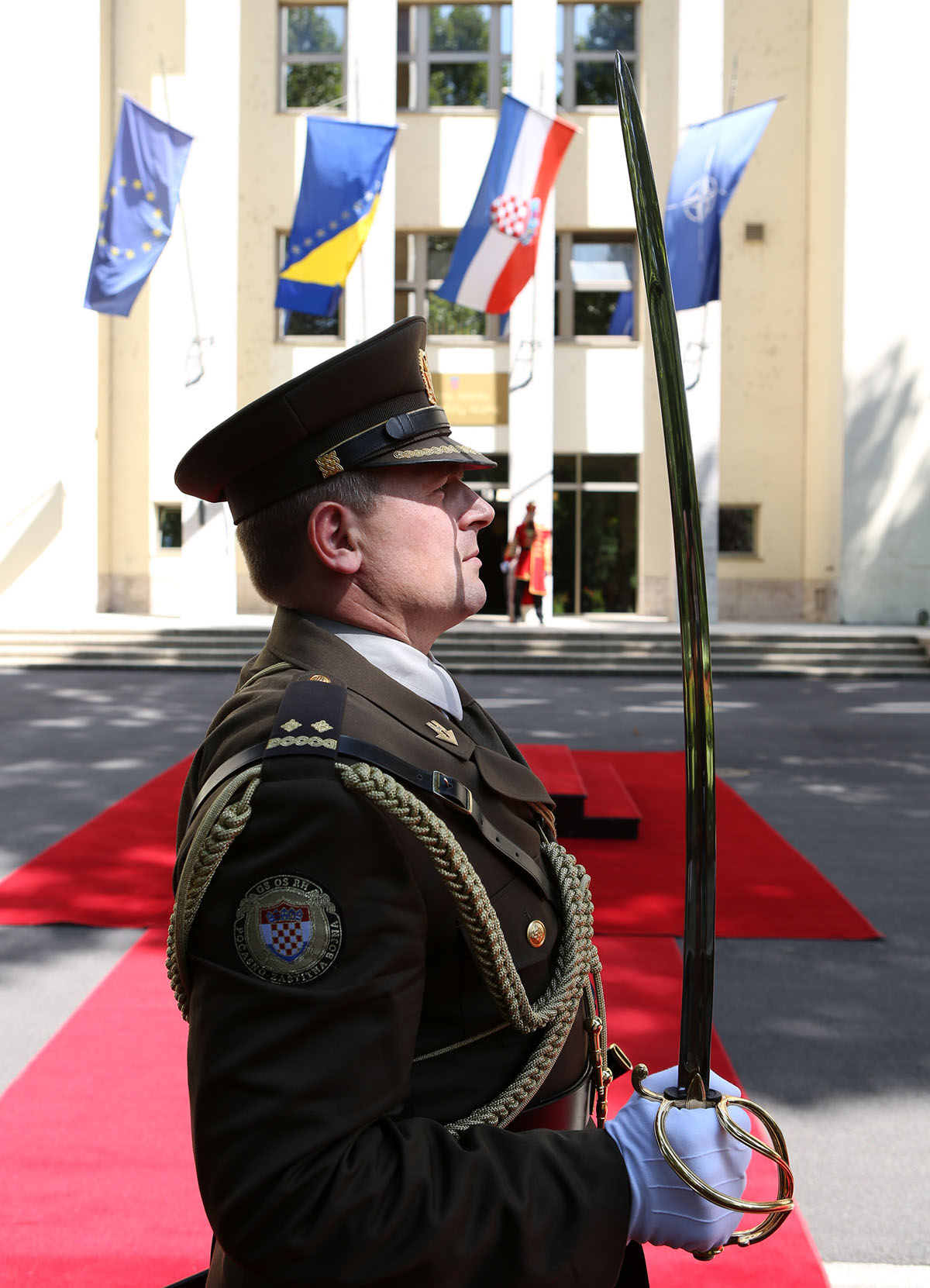 https://www.morh.hr/wp-content/gallery/general-zbora-sundov-primio-u-sluzbeni-posjet-nacelnika-zs-os-bih-general-pukovnika-jeleca/ngs_bih_19072016_01.jpg