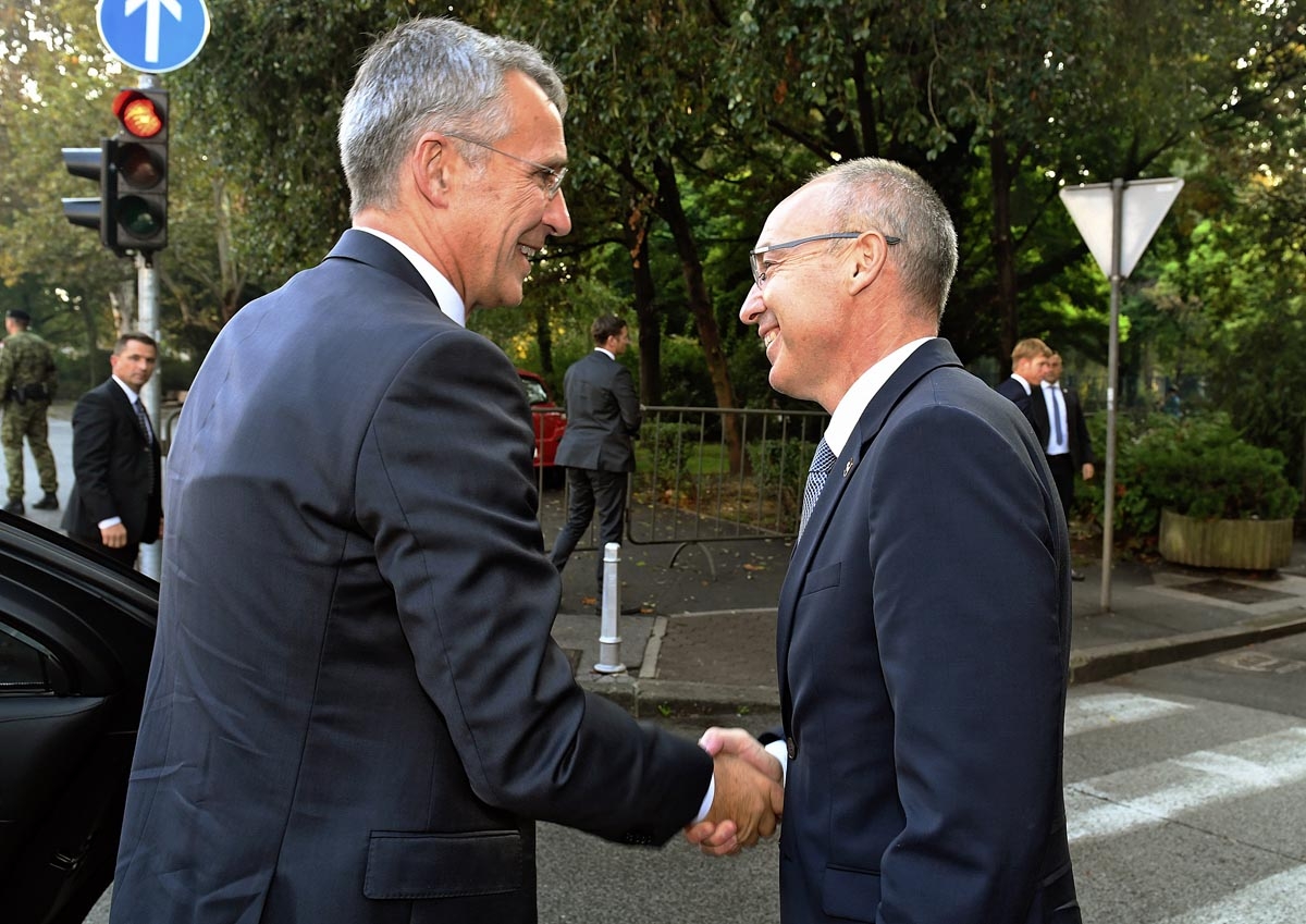 https://www.morh.hr/wp-content/gallery/glavni-tajnik-nato-a-jens-stoltenberg-u-morh-u/jens_stoltenberg_posjetio_morh_08102018_01.5.jpg