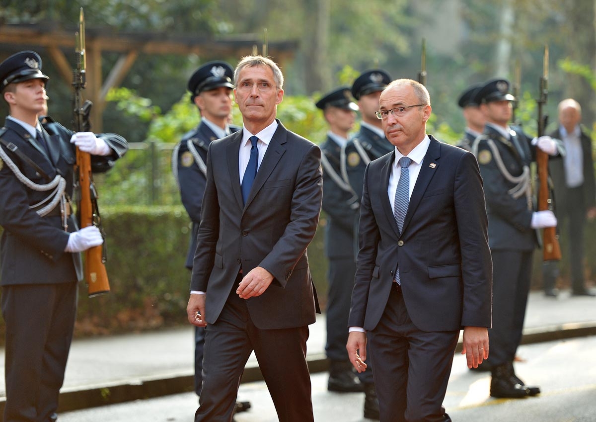 https://www.morh.hr/wp-content/gallery/glavni-tajnik-nato-a-jens-stoltenberg-u-morh-u/jens_stoltenberg_posjetio_morh_08102018_15.jpg