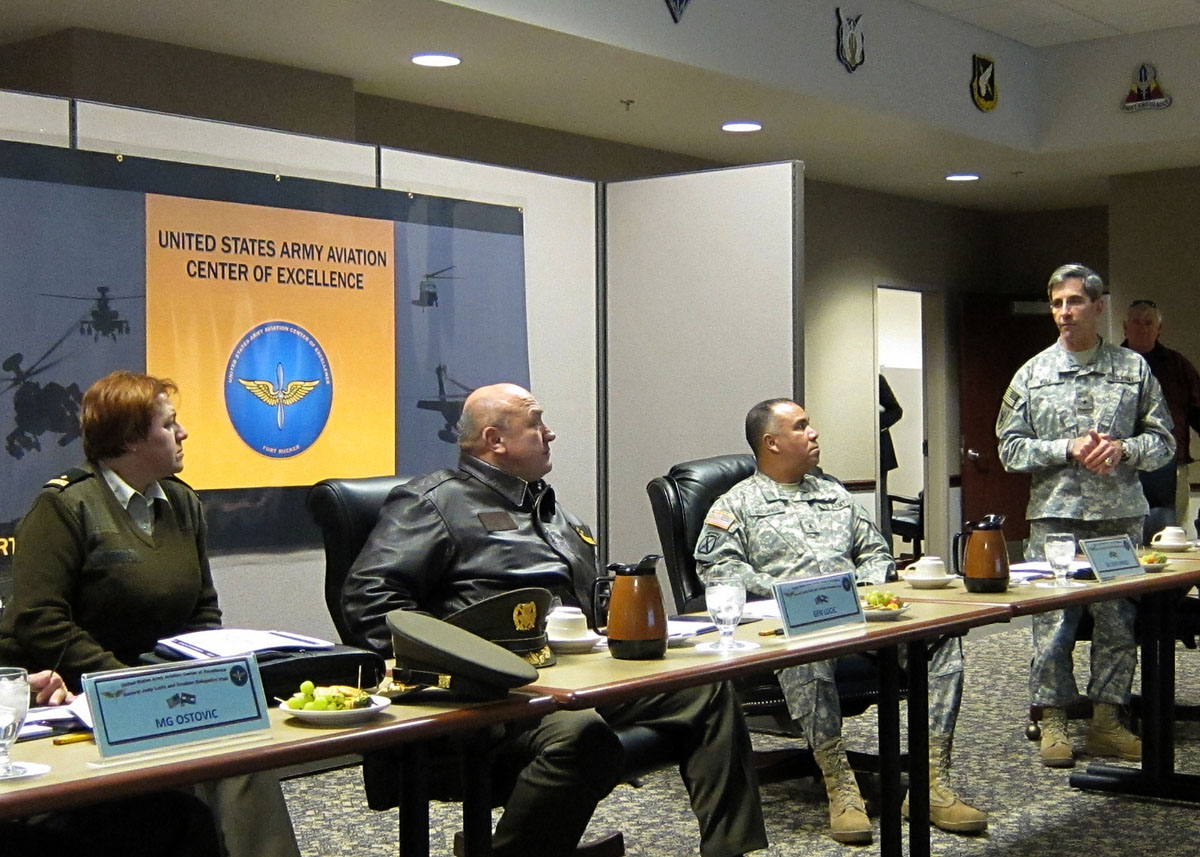 https://www.morh.hr/wp-content/gallery/glavnog-stoera-os-rh-u-uscentcom-u/02_lucic_13012011-.jpg