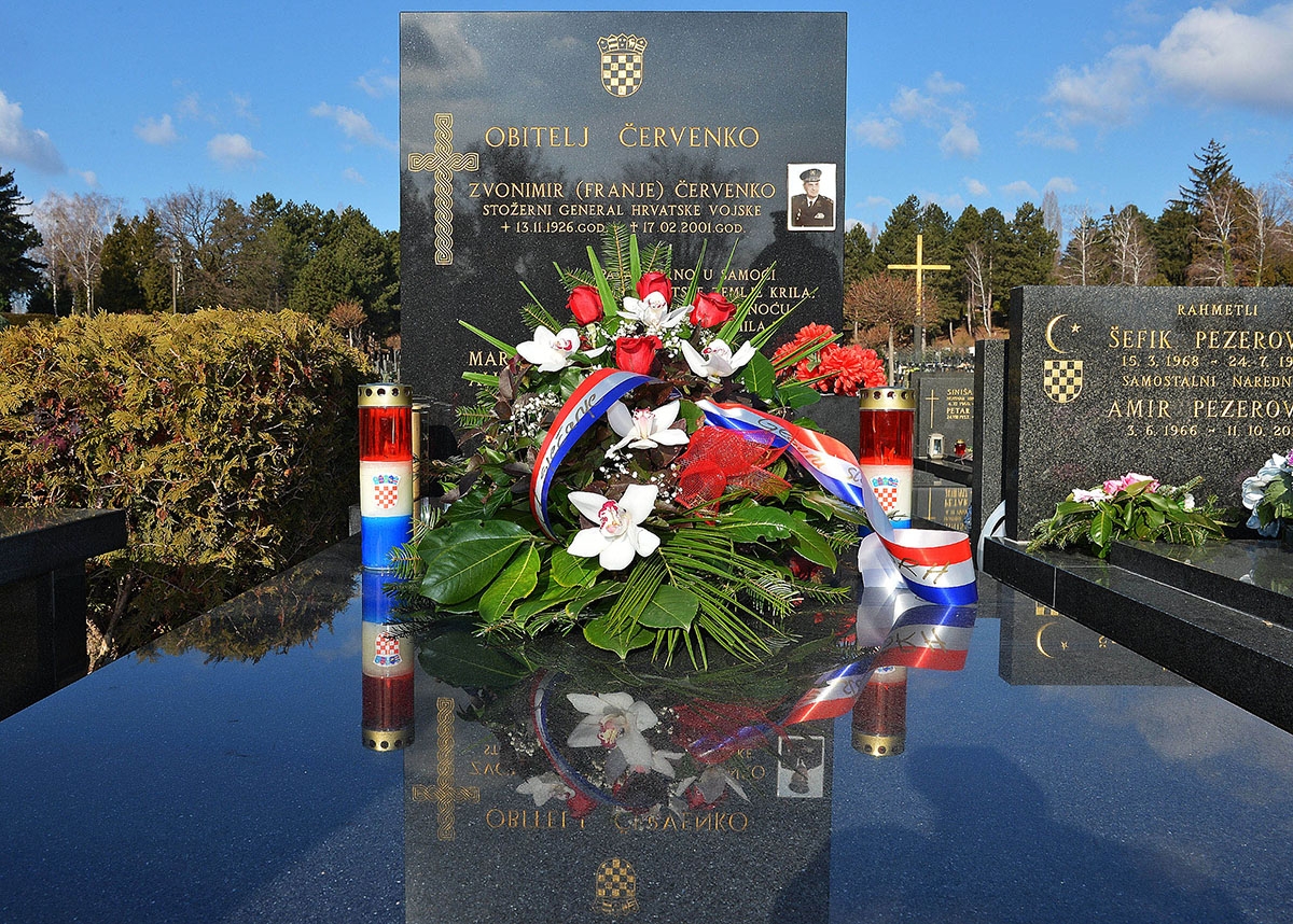 https://www.morh.hr/wp-content/gallery/gs-osrh-obiljezio-18-obljetnicu-smrti-generala-cervenka/cervenko_15022019_8.jpg