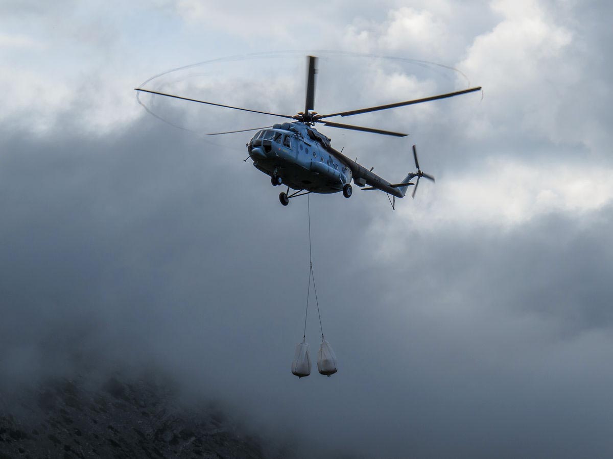 https://www.morh.hr/wp-content/gallery/helikopter-hrz-i-pzo-prevezao-teski-teret-u-np-paklenica/velebit_29052014_6.jpg