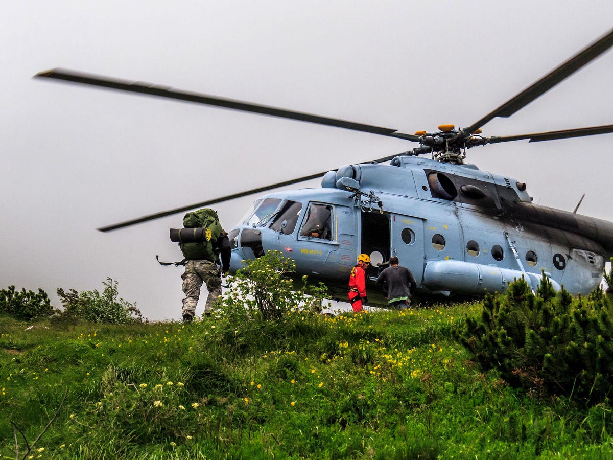 https://www.morh.hr/wp-content/gallery/helikopter-hrz-i-pzo-prevezao-teski-teret-u-np-paklenica/velebit_29052014_9.jpg